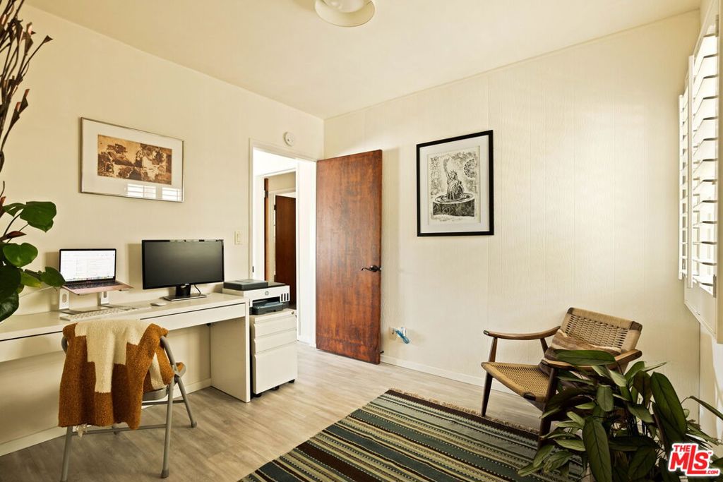 2533 Lombardy Boulevard Property Photo 15