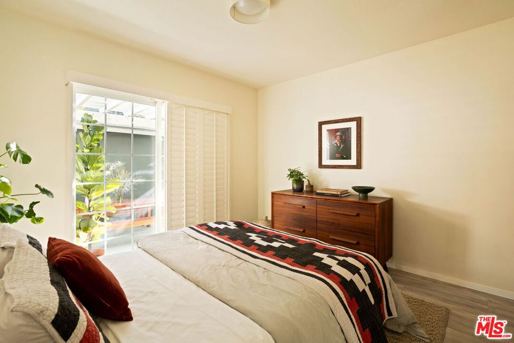 2533 Lombardy Boulevard Property Photo 26