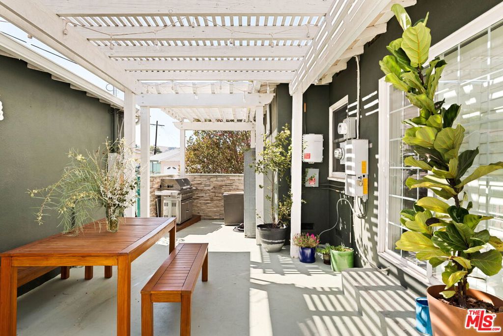 2533 Lombardy Boulevard Property Photo 30