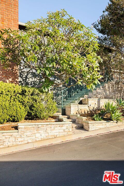 2533 Lombardy Boulevard Property Photo 37