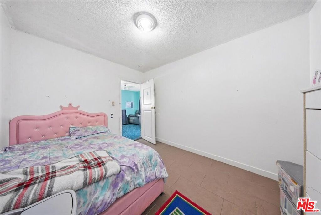 4451 Crocker Street Property Photo 7