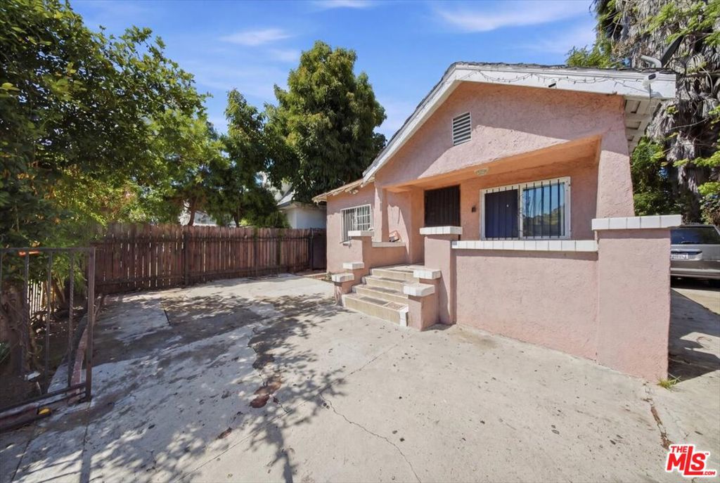 4451 Crocker Street Property Photo 11