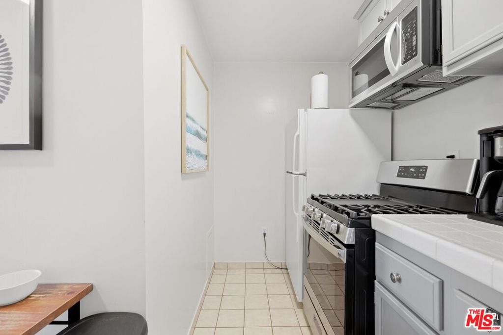 16 Clubhouse Avenue 8 Property Photo 10