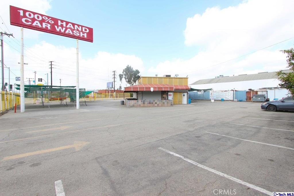 405 E Rosecrans Avenue Property Photo 6