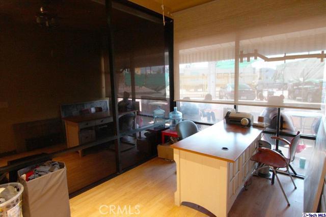405 E Rosecrans Avenue Property Photo 12