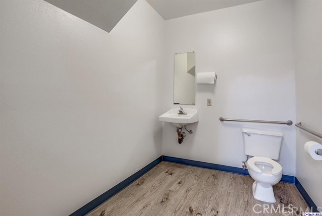 8041 Foothill Boulevard Property Photo 16