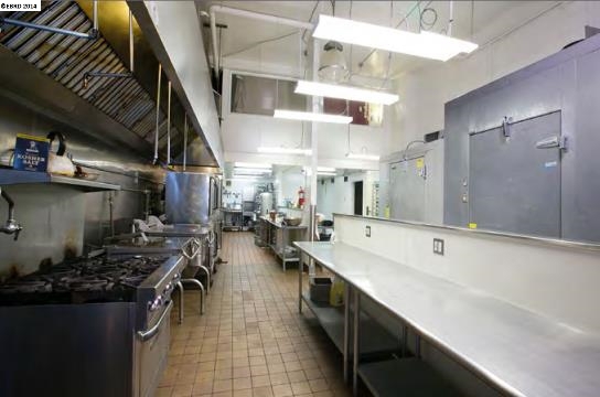 2131 Broadway Property Photo 5
