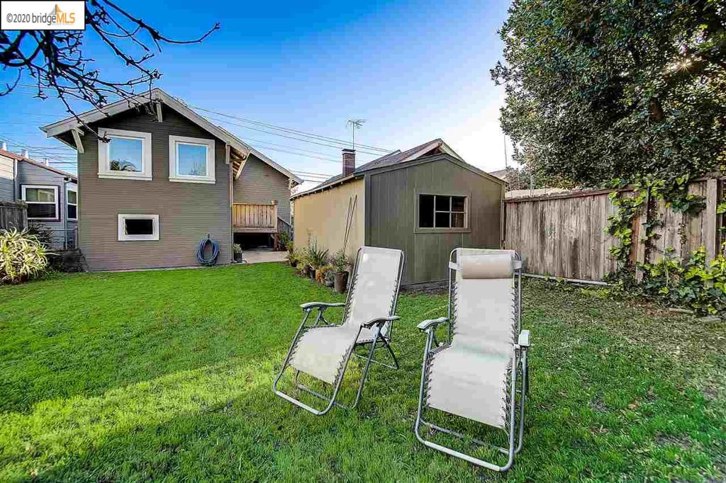 1042 61st St Property Photo 30