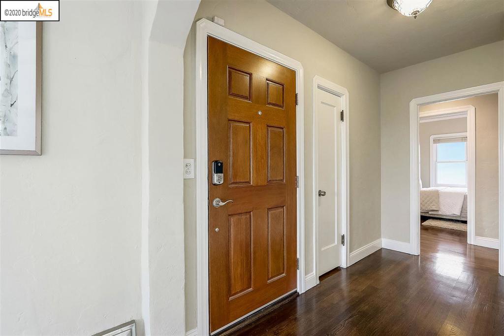 9332 Granada Ave Property Photo 4