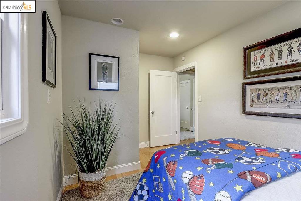 9332 Granada Ave Property Photo 17