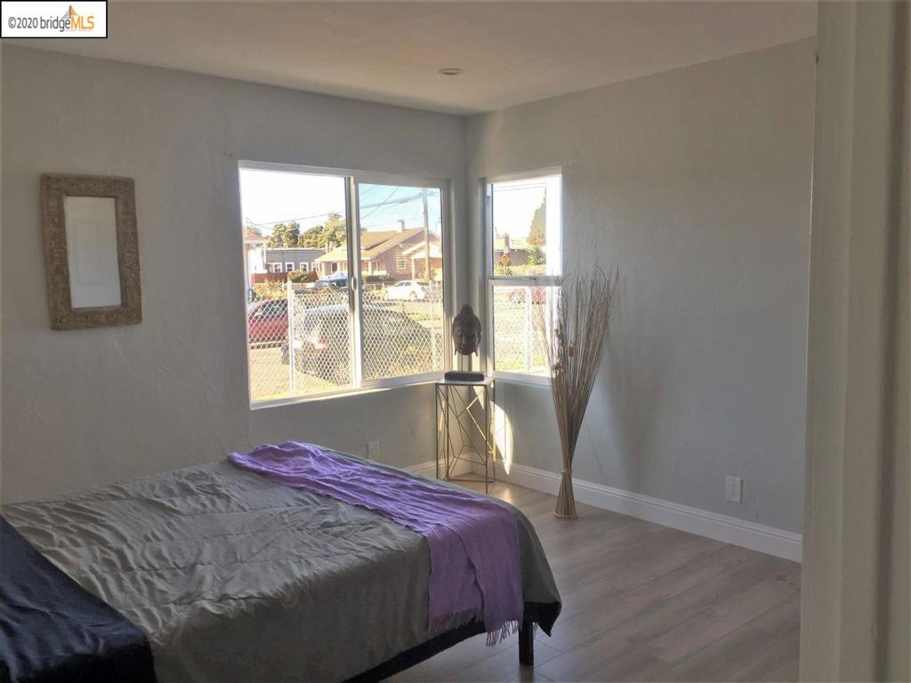 7510 7510 Rudsdale Street Property Photo 2
