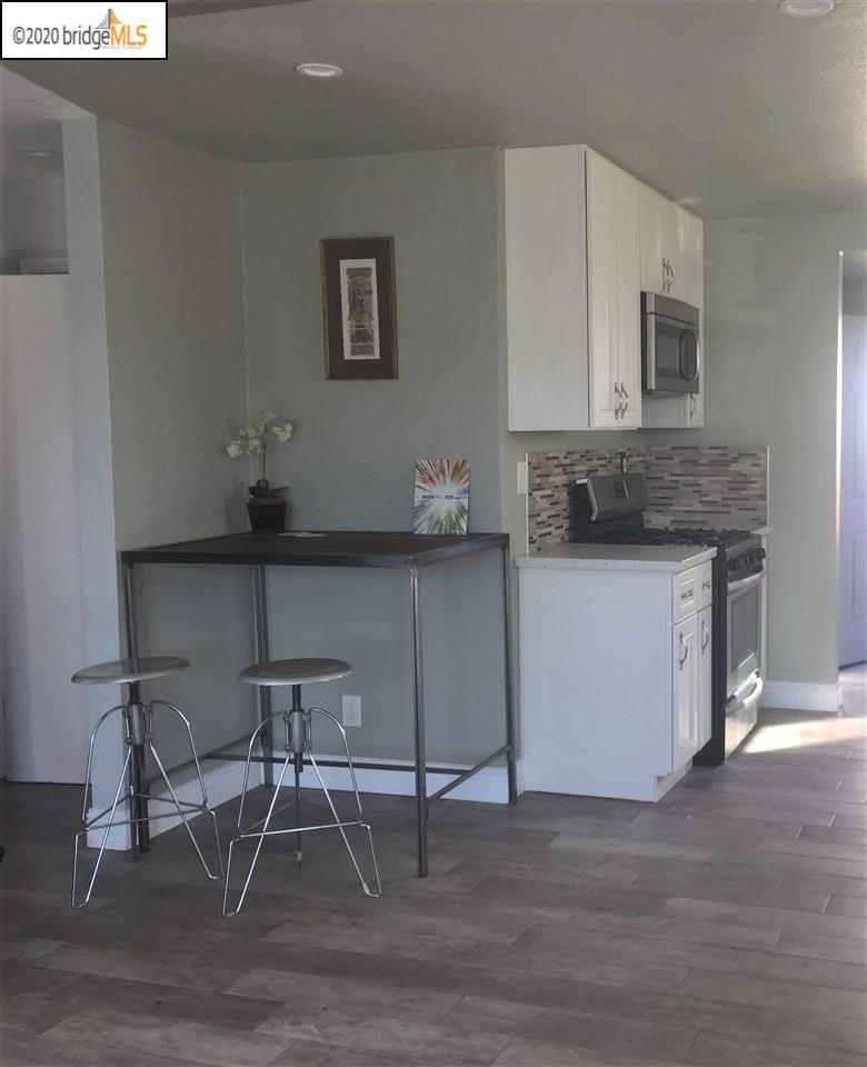 7510 7510 Rudsdale Street Property Photo 4