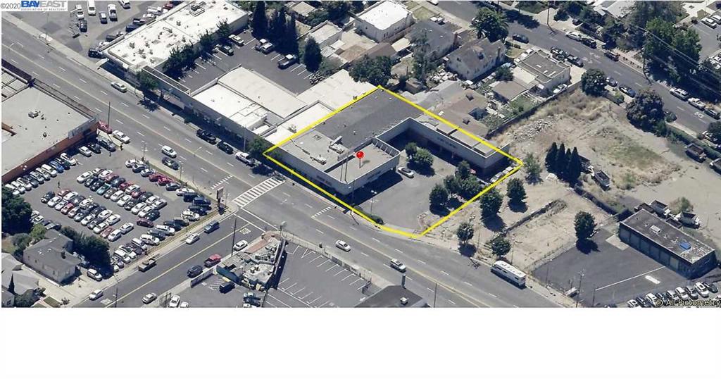 21715 Mission Blvd Property Photo 2