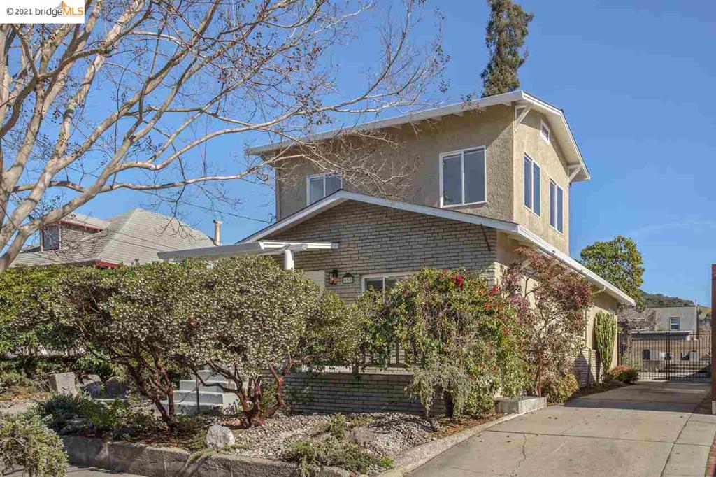 450 Lewis Ave Property Photo 1