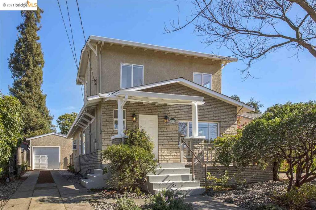 450 Lewis Ave Property Photo 2