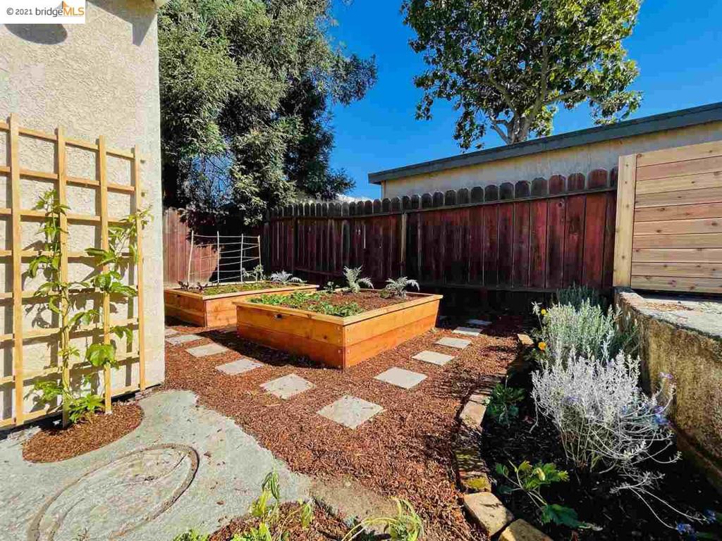 450 Lewis Ave Property Photo 34