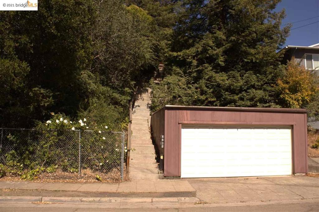 3286 Wisconsin St Property Photo 1