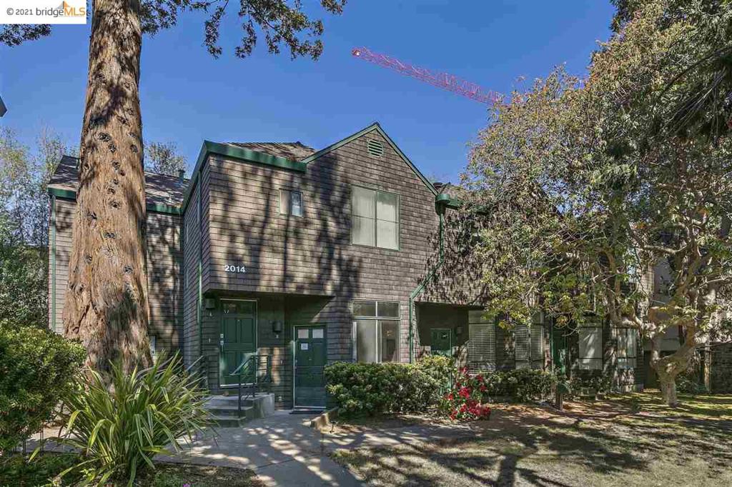 2014 Hearst Ave C Property Photo 1
