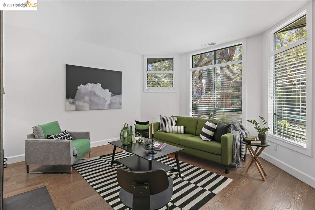 2014 Hearst Ave C Property Photo 6