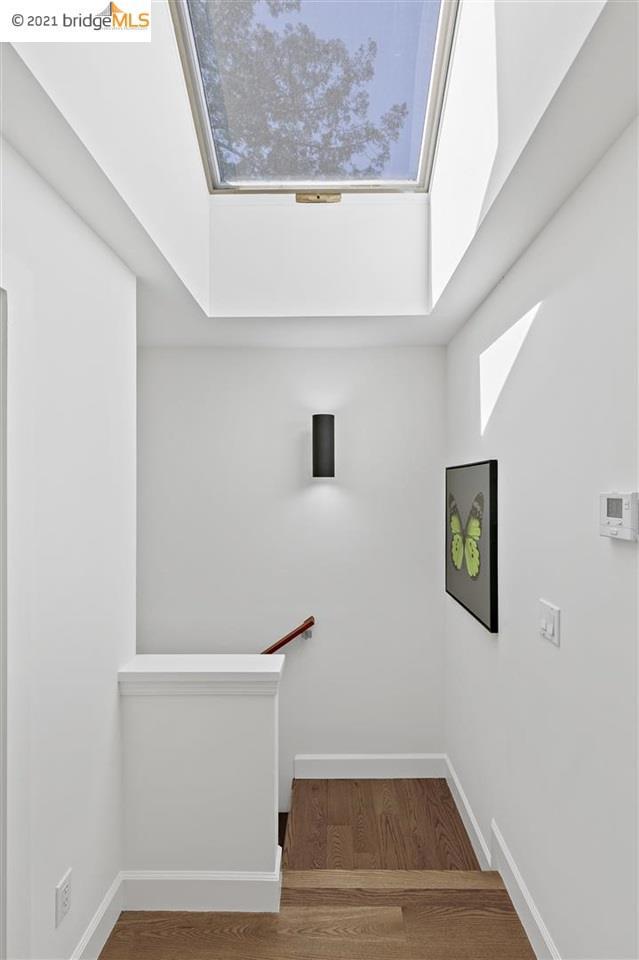 2014 Hearst Ave C Property Photo 17
