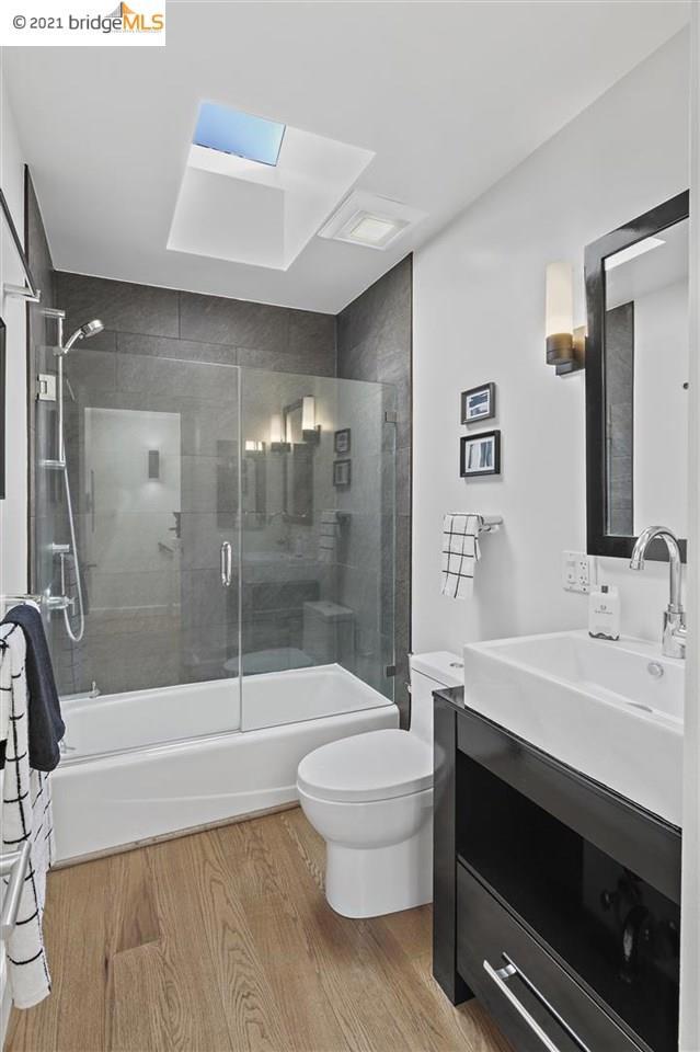 2014 Hearst Ave C Property Photo 21