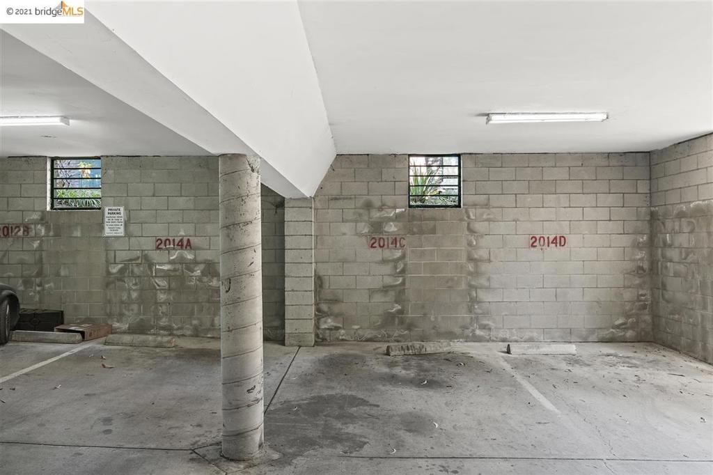 2014 Hearst Ave C Property Photo 30