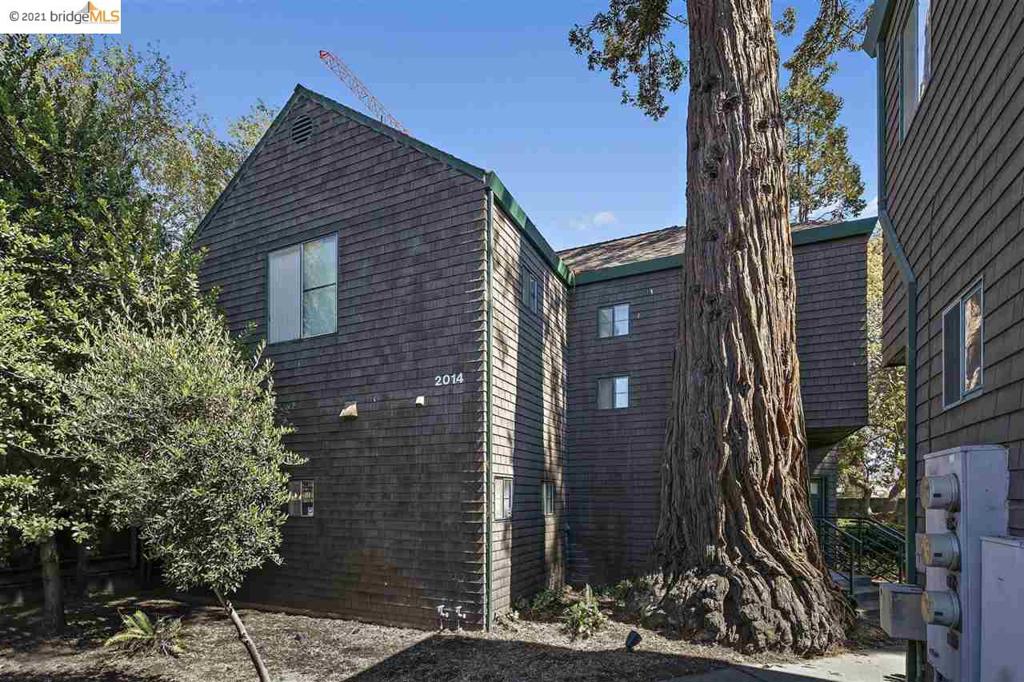 2014 Hearst Ave C Property Photo 31