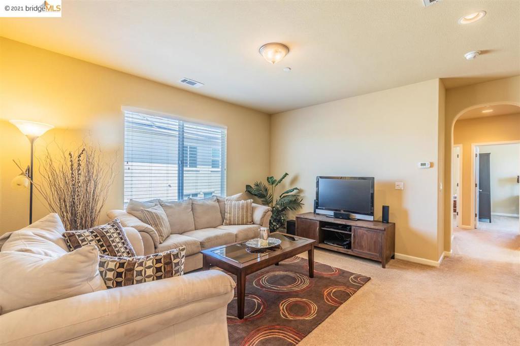 5600 Monaghan Way Property Photo 16