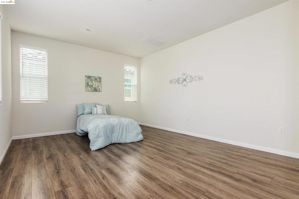 979 Princess Way Property Photo 20