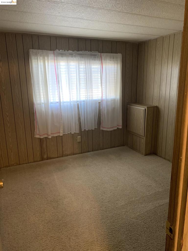124 Zartop Street Property Photo 8