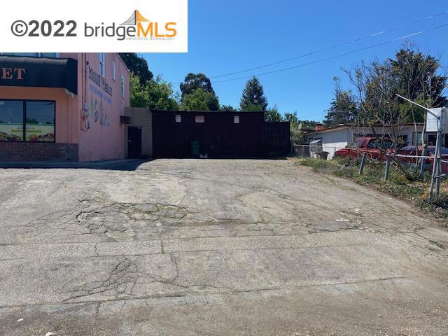 959 Manor Rd Property Photo