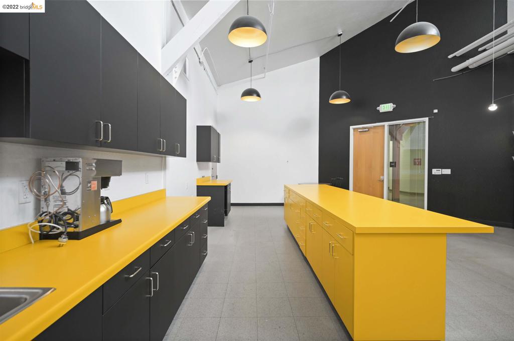 1830 Embarcadero, Suite 106 Property Photo 11