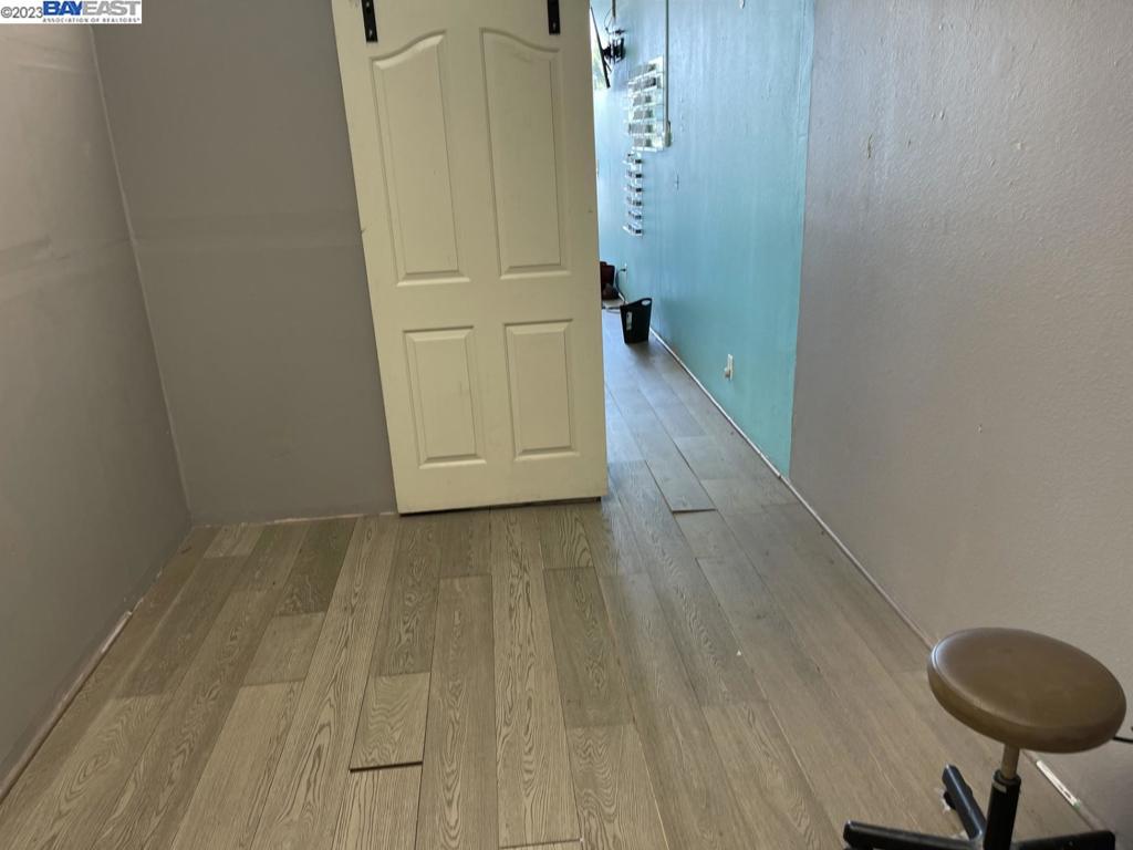 1076 Sycamore Property Photo 4