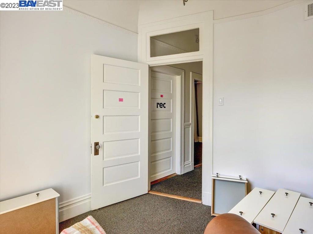 2250 Union St Property Photo 12