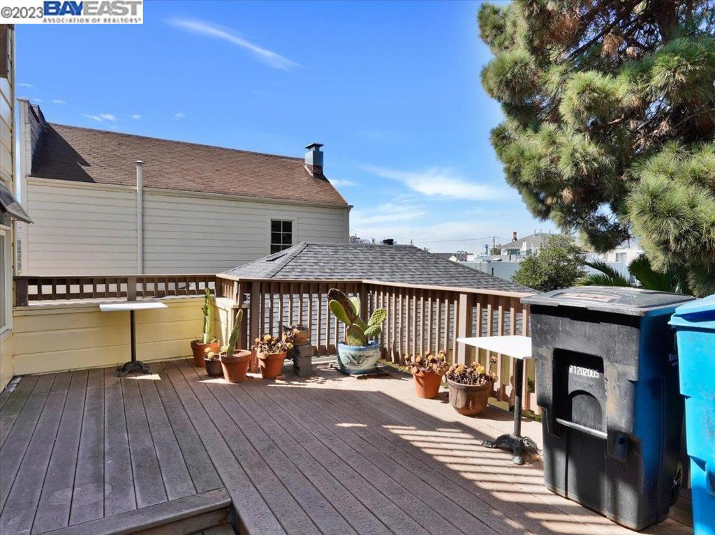 2250 Union St Property Photo 46