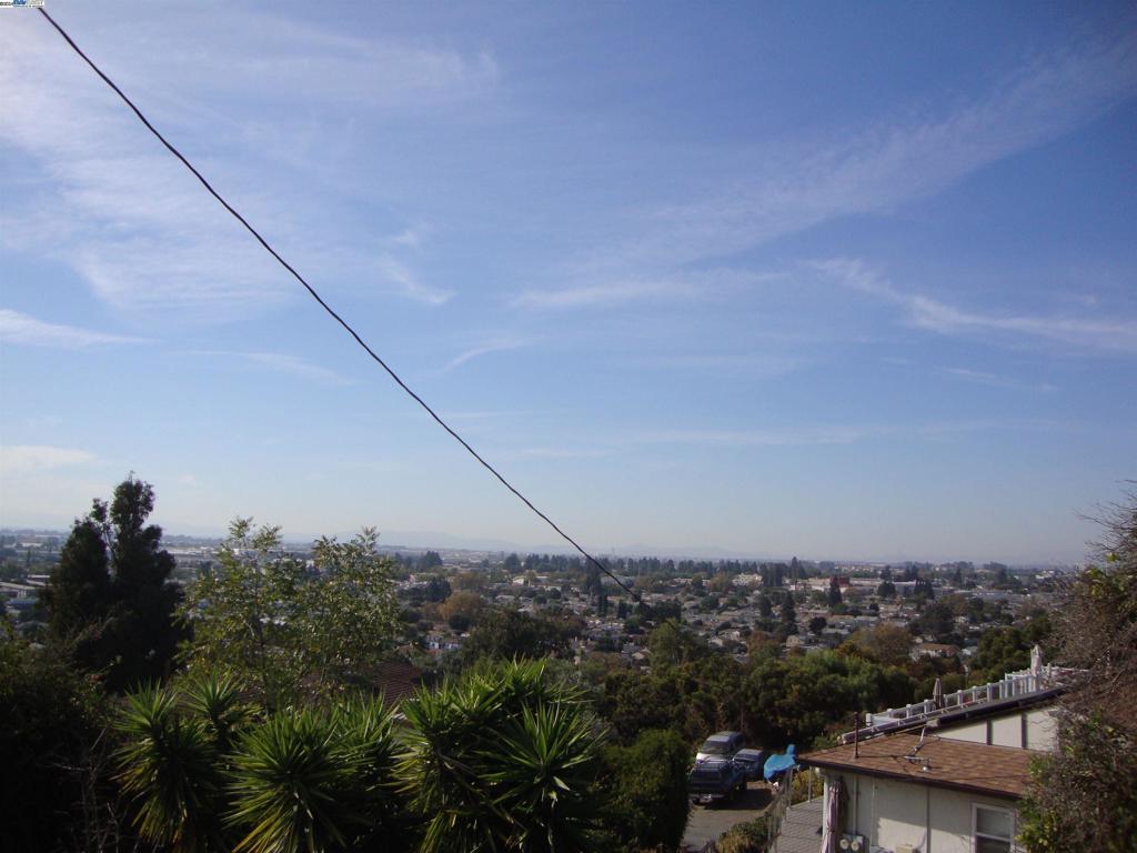 Saturn Dr Property Photo 1