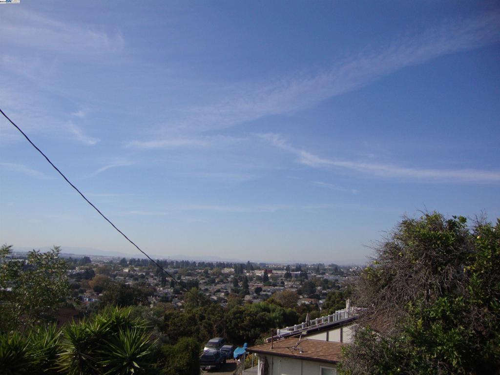 Saturn Dr Property Photo 3