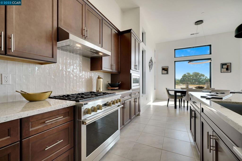 111 Quail Covey Court Property Photo 16