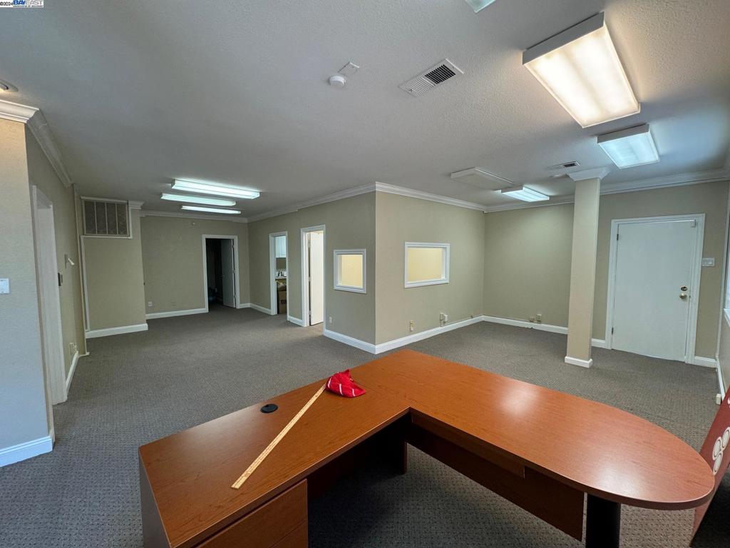 3400 Mt Diablo Blvd Property Photo 4