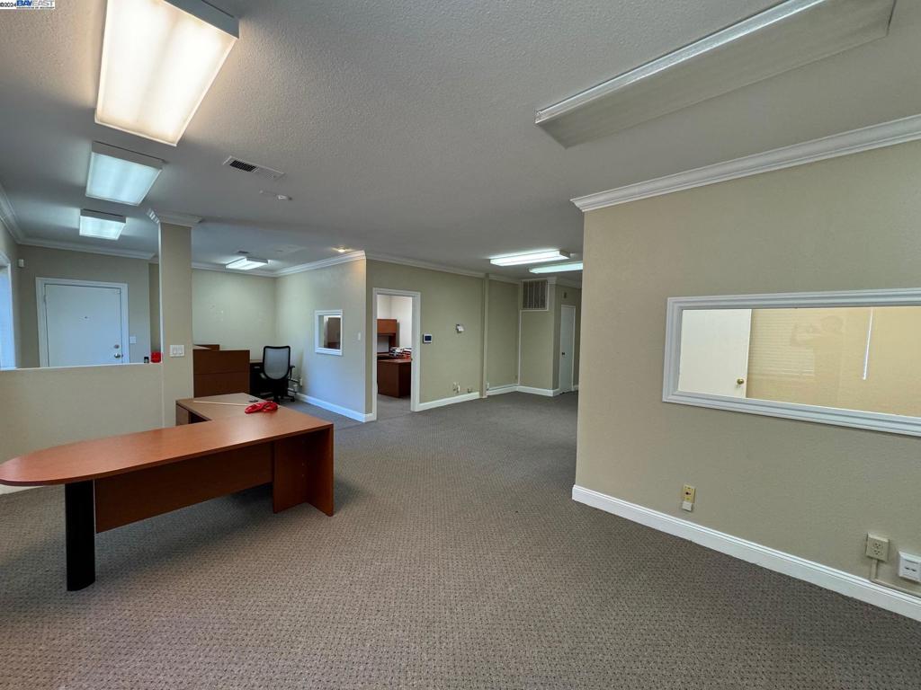 3400 Mt Diablo Blvd Property Photo 5