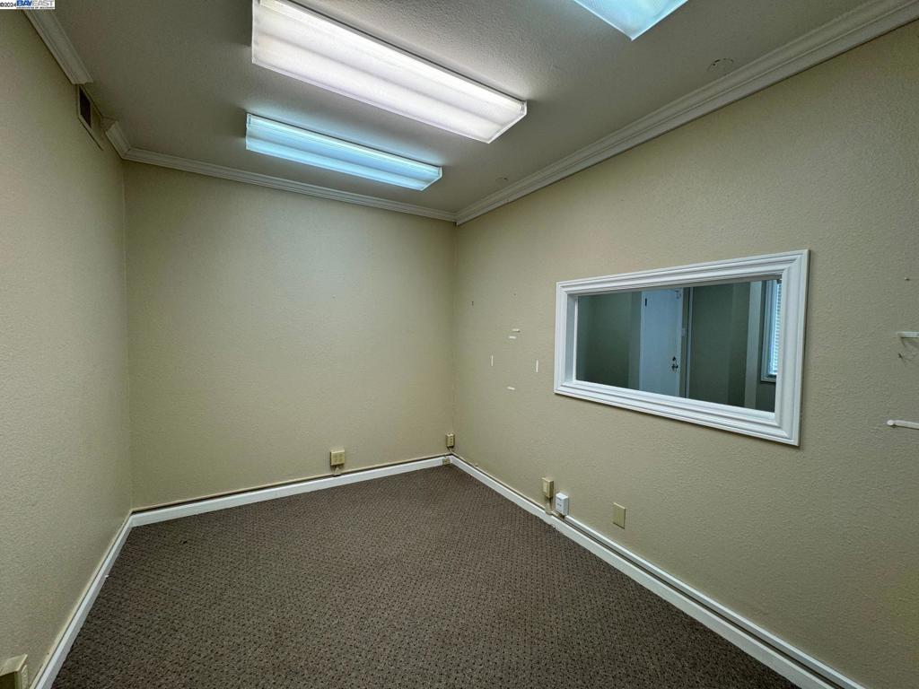 3400 Mt Diablo Blvd Property Photo 6