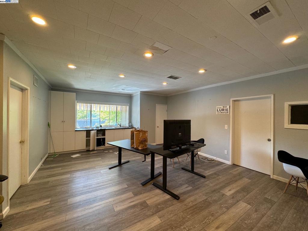3400 Mt Diablo Blvd Property Photo 15