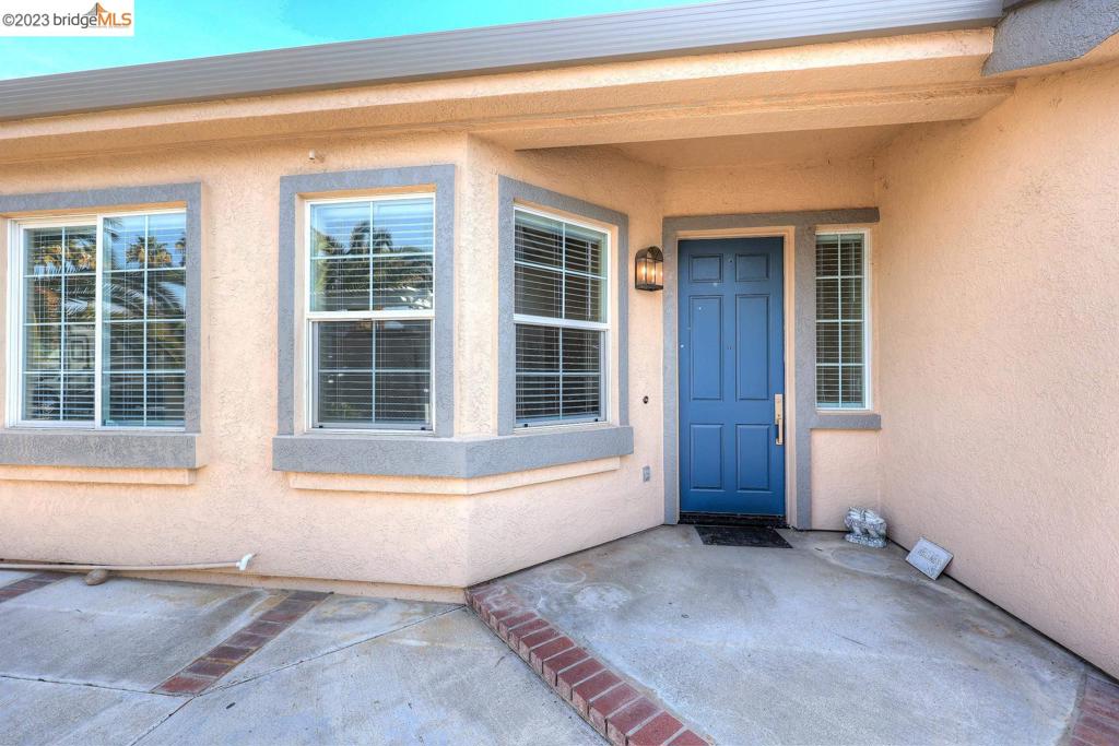 4050 Pier Point Property Photo 9
