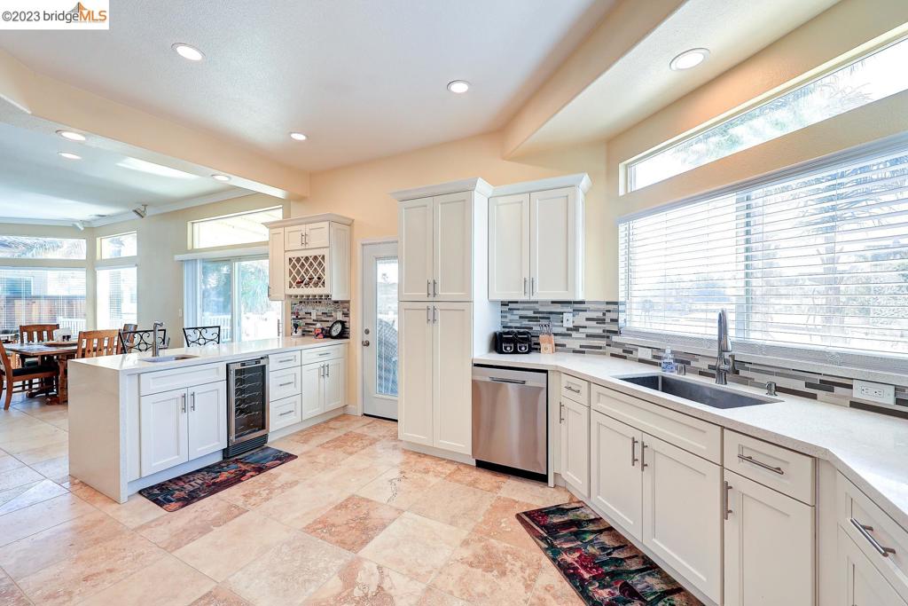 4050 Pier Point Property Photo 16