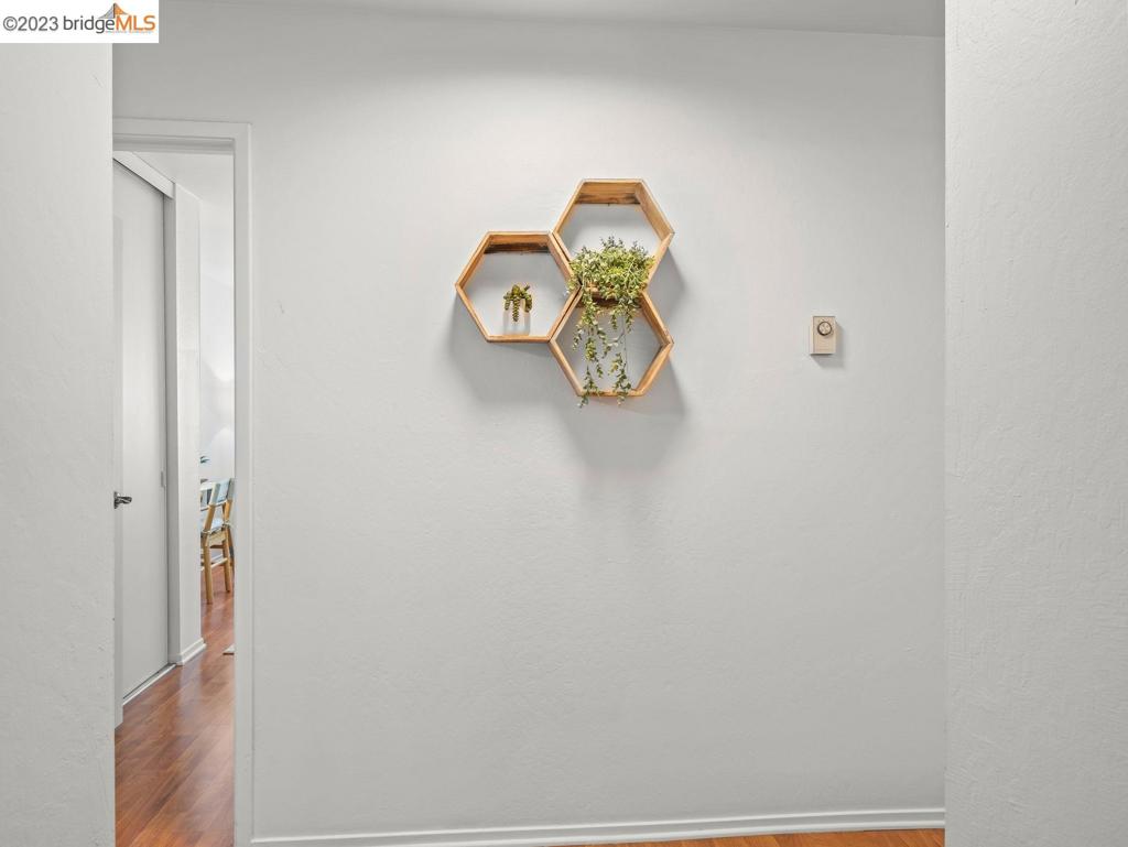 1311 Webster St E205 Property Photo 14