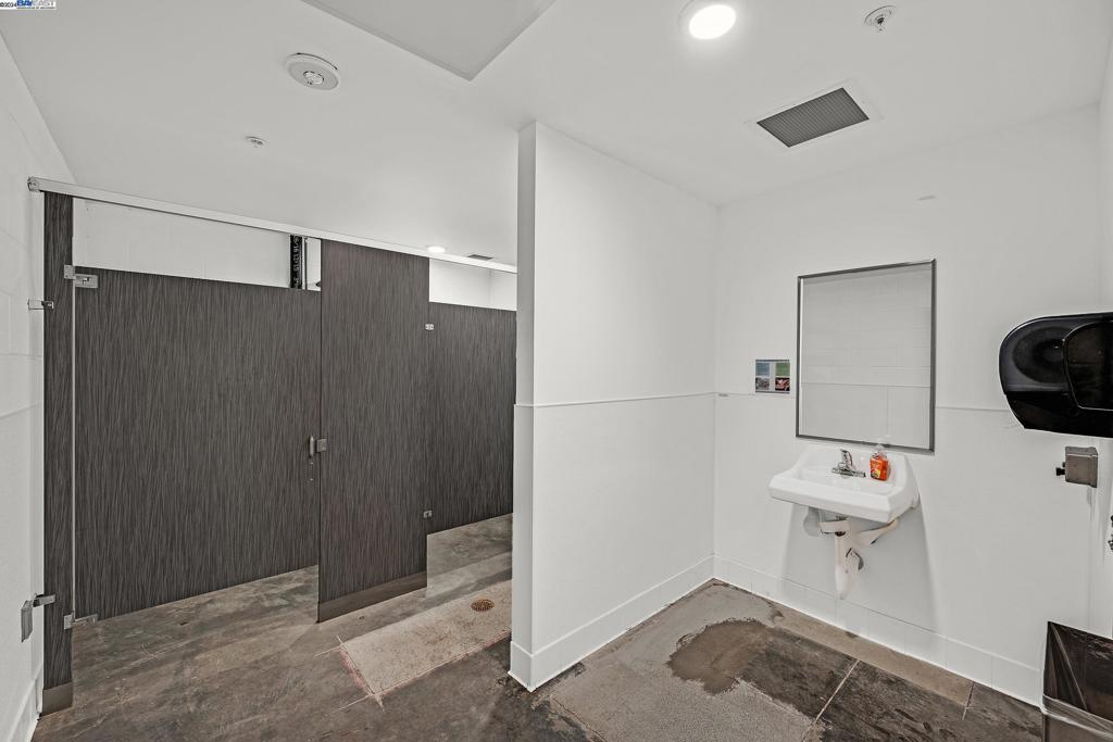 802 A St Property Photo 27