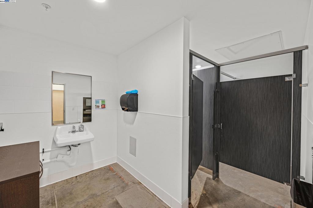 802 A St Property Photo 28