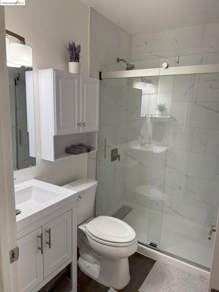 323 N 2nd St 1 Property Photo 8