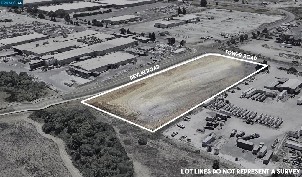450 Tower Rd Property Photo 1