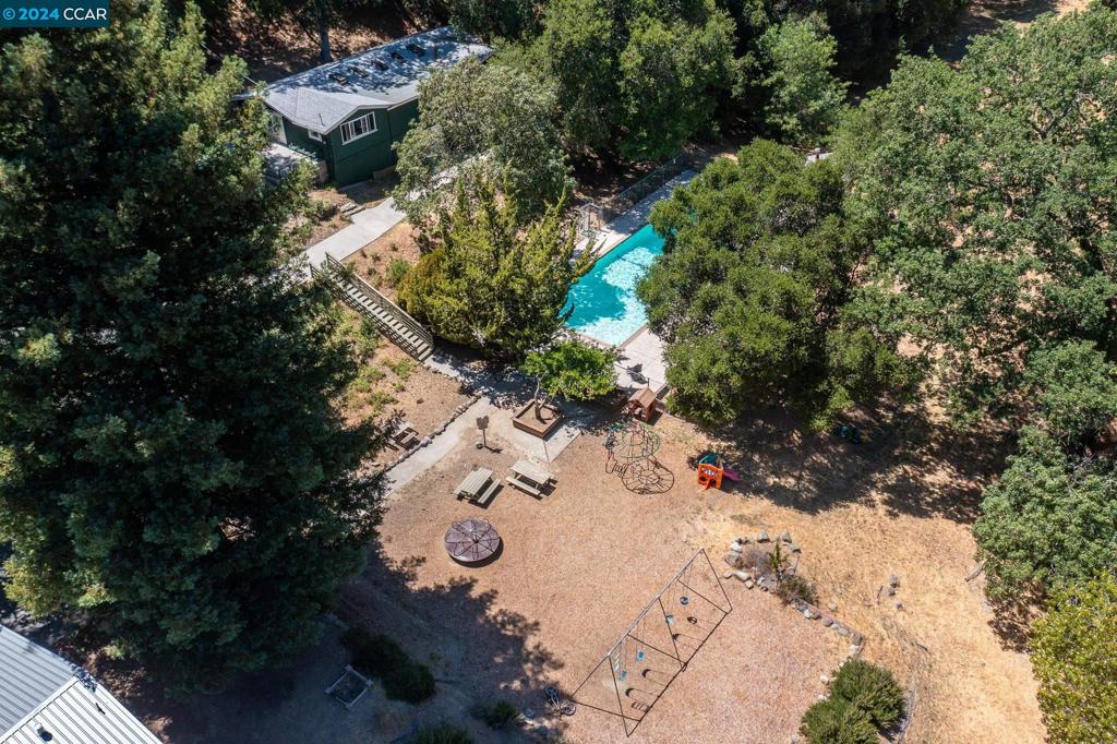 12063 Glenora Way Property Photo 8